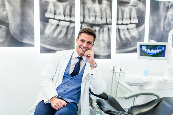 When To Consult A Cosmetic Dentist About Cosmetic Dental Treatments