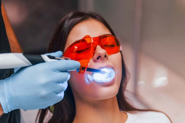 Dental Fillings To Repair A Cracked Tooth