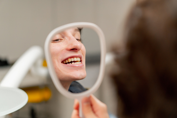 Teeth Whitening    : Your Guide To A Dazzling Smile
